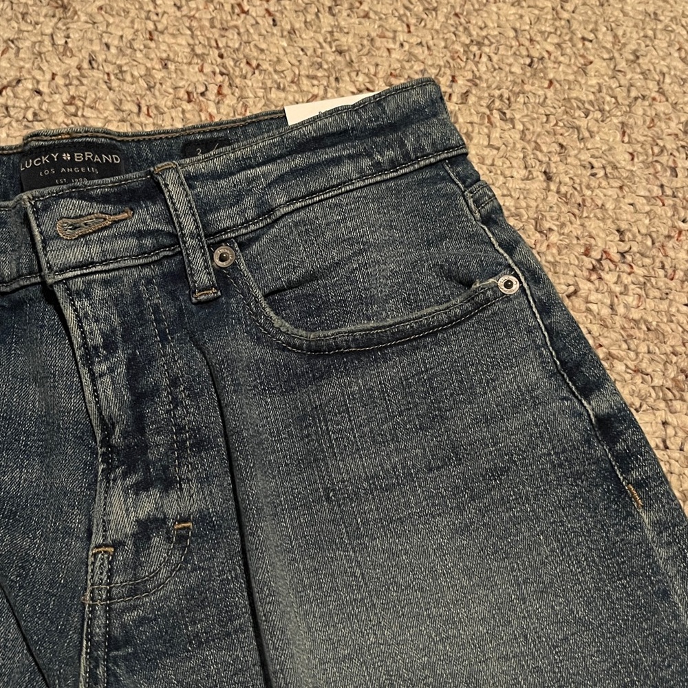 NWT Lucky Brand Boy Mid-Rise Short - Picture 4 of 6